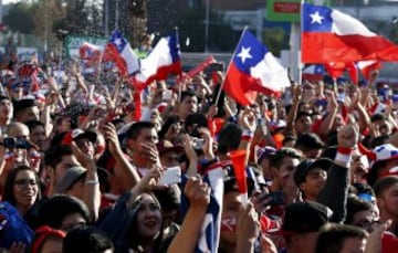 Hinchas chilenos vivieron la final con entusiasmo. 