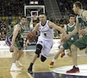 El Unicaja ejerce de líder ACB y borra del mapa al Bilbao Basket