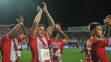 Unión le ganó a Platense y llegó a la punta