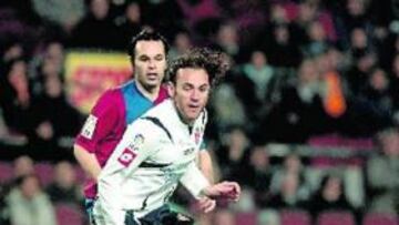 <b>MUY CERCA</B>. El central argentino del Zaragoza podría ser traspasado al Barcelona, según afirmó Joan laporta en un programa de radio.