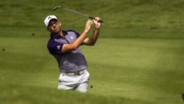 El golfista espa&ntilde;ol Sergio Garc&iacute;a compite en la segunda ronda del CIMB Classic en Kuala Lumpur.