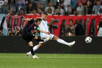 El jugador del Real Madrid es el motor de Croacia que, hasta el momento, lleva un paso perfecto en la Copa del Mundo con dos victorias, una de ellas sobre Argentina, en donde Modric hizo un gol desde afuera del área.