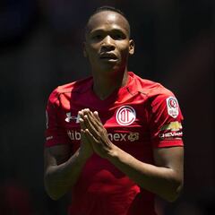 Luis Quiñones agredió a Luis Mendoza antes del Toluca-Xolos