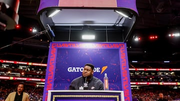 Las Vegas (United States), 05/02/2024.- Kansas City Chiefs guard Trey Smith participates in the National Football League's Super Bowl LVIII Opening Night event at Allegiant Stadium in Las Vegas, Nevada, USA, 05 February 2024. The AFC champion Kansas City Chiefs face the NFC champion San Francisco 49ers in Super Bowl LVIII at State Allegiant Stadium in Las Vegas, Nevada, 11 February 2024. EFE/EPA/CAROLINE BREHMAN EPA-EFE/CAROLINE BREHMAN