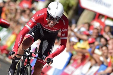 Froome domina la contrarreloj, pero no sentencia la Vuelta