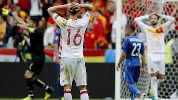 Juanfran of Spain reacts during the UEFA EURO 2016 round of 16 match between Italy and Spain at Stade de France in St. Denis, France, 27 June 2016.