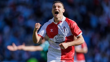 Jutglà celebra un gol anotado ante el Alavés en Balaídos