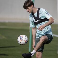 Miranda avisa: "Estoy preparado para jugar contra el Cádiz"
