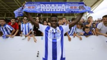 Bruma durante su presentación hoy en las instalaciones de Zubieta