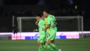 Dieter Villalpando celebrates his goal 2-2 of Juarez during the 16th round match between FC Juarez and Necaxa as part of the Liga BBVA MX, Torneo Clausura 2025 at Olimpico Benito Juarez Stadium, on April 15, 2025 in Ciudad Juarez, Chihuahua, Mexico.