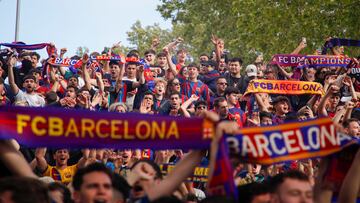 16/04/24 PARTIDO CHAMPIOMNS LEAGUE CUARTOS VUELTA
BARCELLNA - PSG PARIS SAINT GERMAIN
AFICIONADOS SEGUIDORES