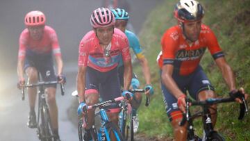 Richard Carapaz durante la etapa 16 del Giro de Italia.
