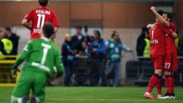 El Leverkusen resuelve con tres goles en los últimos minutos