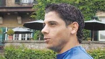 <b>CONTENTO.</b> Cicinho está cuajando una buena copa Confederaciones