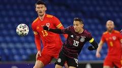 Gales venció a México con un gol que surgió de un fuera de lugar