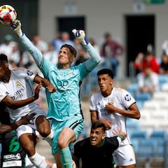 El Córdoba blinda a Carlos Marín, el hombre de las 18 porterías a cero