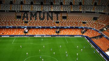 El estadio de Mestalla, vac&iacute;o durante la disputa del Valencia-Atalanta.