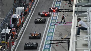 Pit lane durante la clasificaci&oacute;n del GP de Rusia.