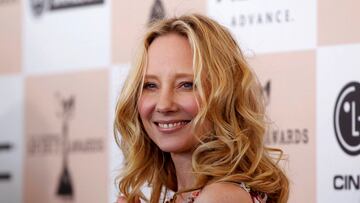 FILE PHOTO: Actress Anne Heche arrives at the 2011 Film Independent Spirit Awards in Santa Monica, California February 26, 2011. REUTERS/Danny Moloshok/File Photo