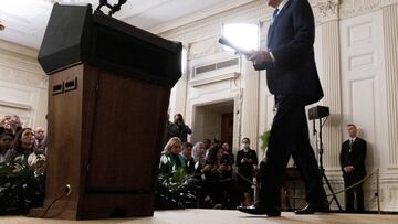 U.S. President Joe Biden arrives to answer questions from reporters during a news conference held after the 2022 U.S. midterm elections in the State Dining Room at the White House in Washington, U.S., November 9, 2022. REUTERS/Tom Brenner