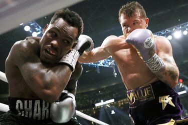 Las claves de la victoria de Canelo Álvarez contra Jermell Charlo