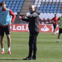 Lucas Alcaraz: "El Rayo nos va a exigir darlo todo"