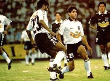 Su zurda talentosa llamó la atención de ambos clubes para la temporada del '94. Al final Ceballos llegó al Monumental, donde no tuvo mucho éxito.