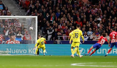 1-1. Magnífica asistencia de Antoine Griezmann desde la línea de fondo para Axel Witsel. El defensa belga llega al segundo palo para rematar el centro raso del delantero francés.