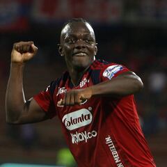 Cetré y Orejuela se exhiben en triunfo del DIM y lo ponen líder