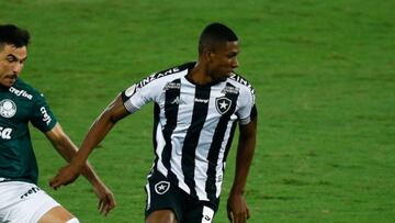 Kanu, defensor del Botafogo, podría llegar a Cruz Azul