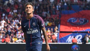 Neymar in line for PSG debut at Guingamp after Barça receive €222m