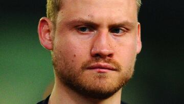 Simon Mignolet pensive at El Madrigal