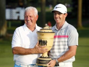 La emoción estuvo servida hasta el final, pero fue Rory Mcllroy quien finalmente decantó la balanza de su parte y se alzó con la victoria en el Bridgestone Invitational de Akron, relegando a Sergio García a un meritorio segundo puesto. 