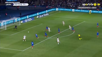 ¡Señoras y señores, esto es un golazo sin parangón! Vean lo de Italia en el Parque de los Príncipes