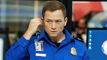 netflix carry on equipaje de mano taron egerton