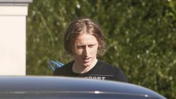<b>PUNTUAL.</b> Modric llegó a la Ciudad Deportiva a las 13:15 horas.