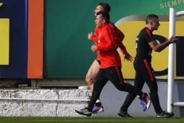 Arturo Salah visitó a la Roja en Pinto Durán