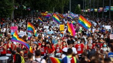 Fiestas del Orgullo Gay Madrid: horarios y lugares de los desfiles, cabalgatas y conciertos