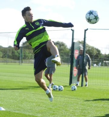 David Ospina feliz por el partido de Champions del Arsenal