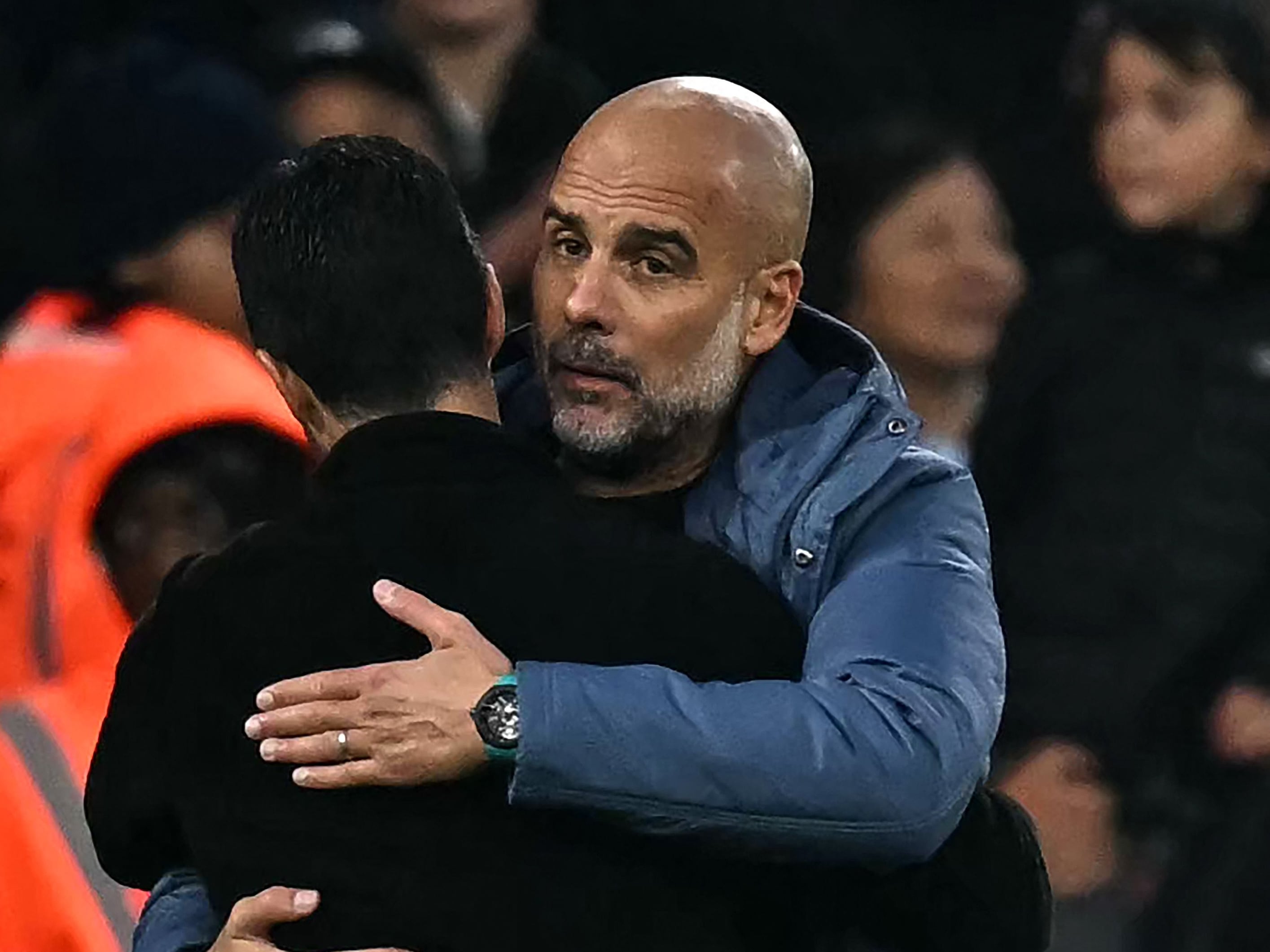 Arteta apaga el incendio con Pep