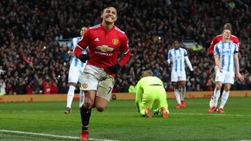 El chileno anot&oacute; su primer gol con el United.