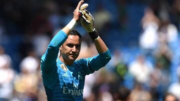 MADRID, SPAIN - MAY 19:  Keylor Navas of Real Madrid salutes fans at the end of the La Liga match between Real Madrid CF and Real Betis Balompie at Estadio Santiago Bernabeu on May 19, 2019 in Madrid, Spain. (Photo by Denis Doyle/Getty Images)