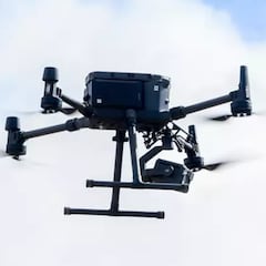 Así es el ‘Matrice 300 RTK’, el dron de la UME para localizar víctimas en el incendio del edificio de Valencia