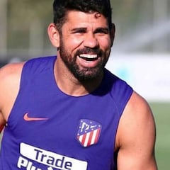 Diego Costa aparece con su ídolo tras la eliminación copera del Atlético