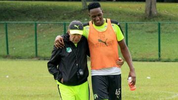 Pelusso y Mina en entrenamiento del Cali