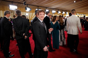 Ethan Slater on the red carpet during the Oscars arrivals at the 97th Academy Awards. REUTERS/Mike Blake