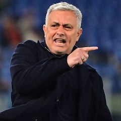 Duro ataque de Mou a Zeman