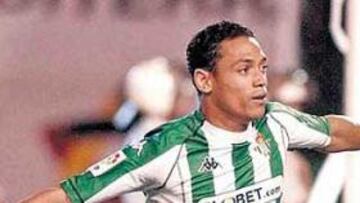 <b>LE ESPERAN COMO AGUA DE MAYO. </b>Hoy es el día estipulado para que Oliveira regrese a España. Habrá que ver si el brasileño se presenta.