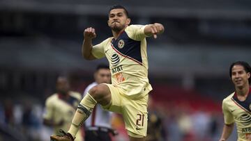 Henry Martín ganó la partida a Roger Martínez en América