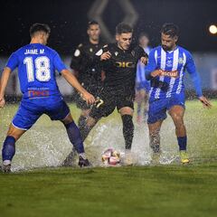 El Cádiz hace aguas con la Arandina